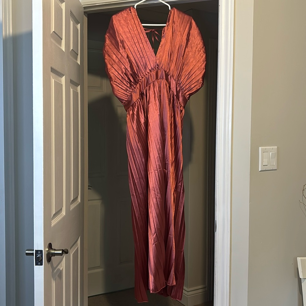 Rust/rose Silk-like Long Dress (L/XL 22 Rib Measurement)